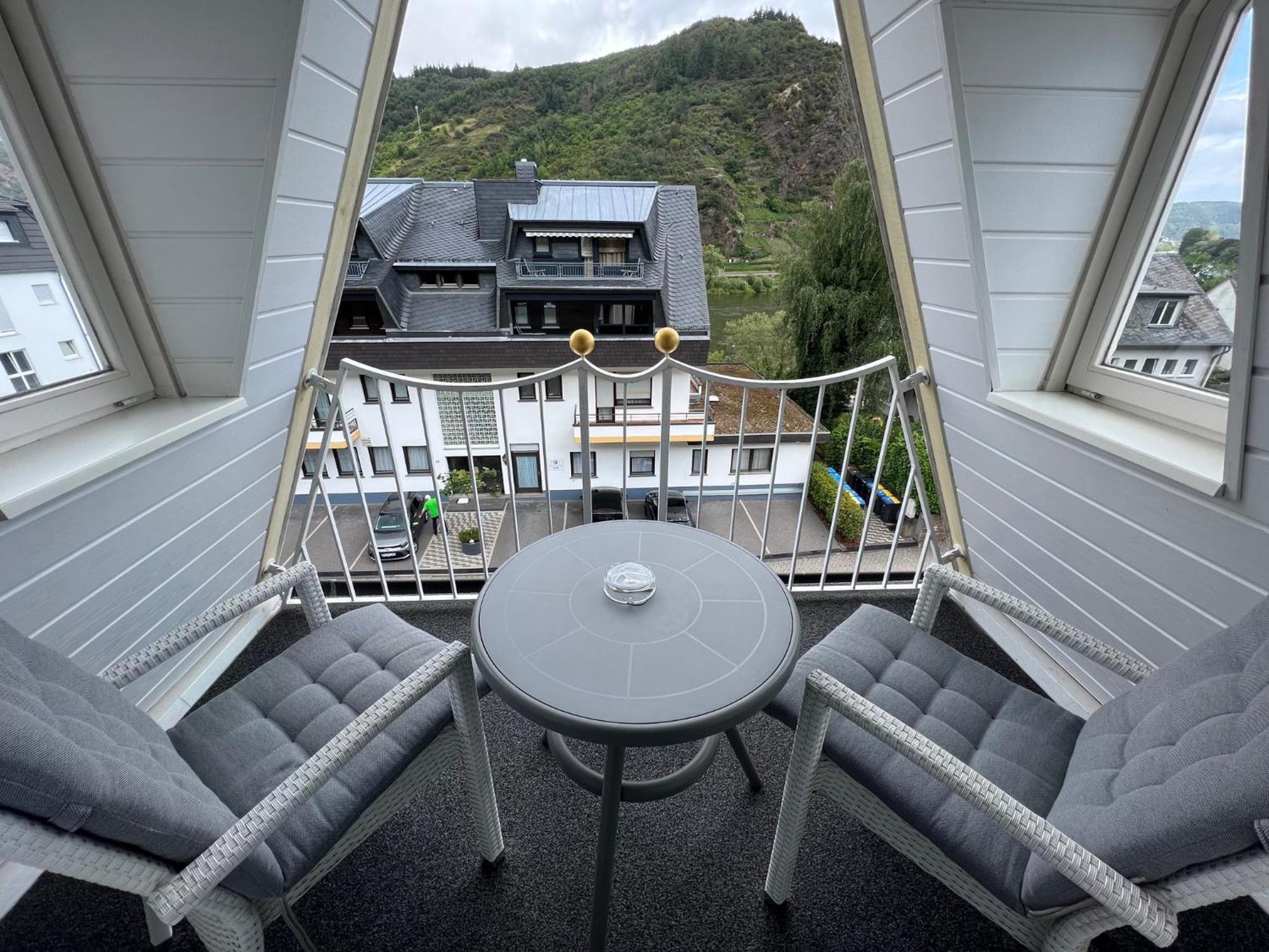 Hotel Haus Erholung Cochem Esterno foto